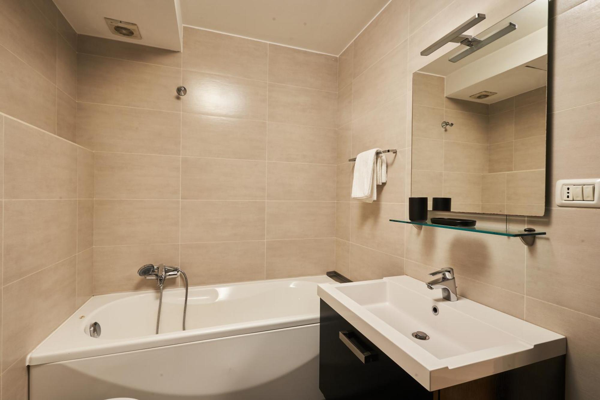Gallery Suite The Turin Center Apartment 5 Floor, Free Garage, Big Terrace Exteriér fotografie
